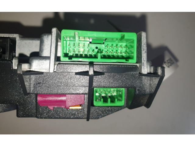 Tālruņa vadības bloks