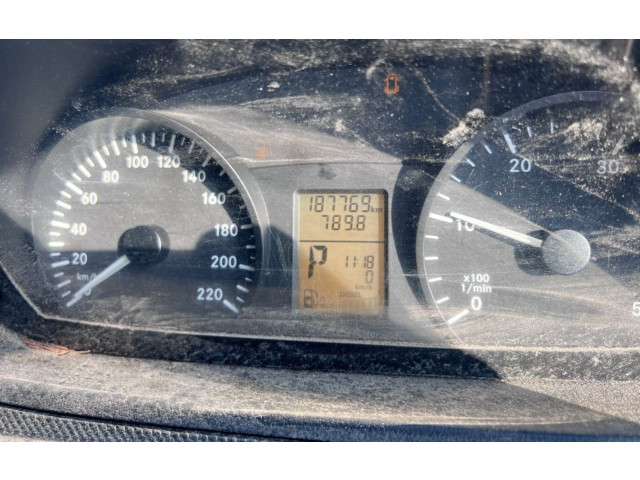 Přístrojová deska  Mercedes-Benz Vito Viano W639 2011 A6399001100, 6399001100  