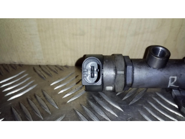 Топливная рампа 059130090AJ   Audi A5 8T 8F  