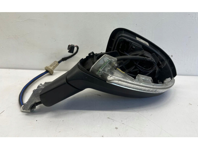 Зеркало электрическое Volkswagen Golf VIII 2019 - года