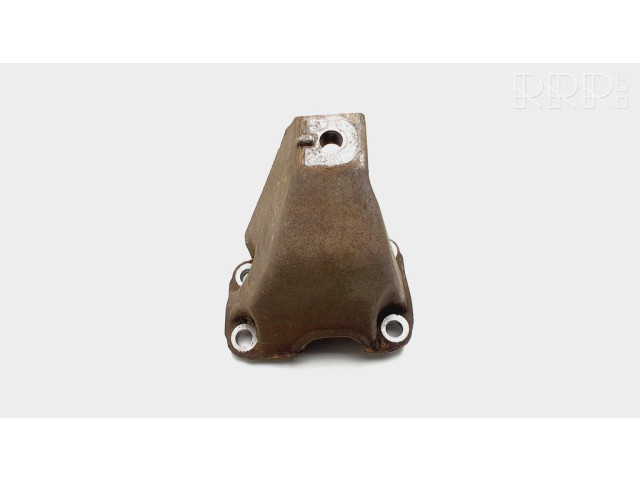 Кронштейн крепления коробки передач