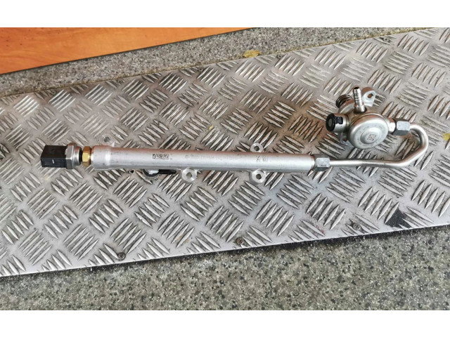 Топливная рампа 04C133320G, 04E127025B Audi Q2 -