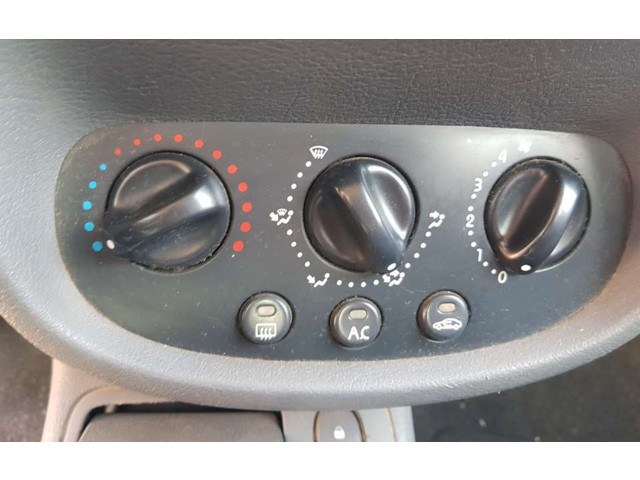 Блок управления климат-контролем 7701047549 Renault Clio II