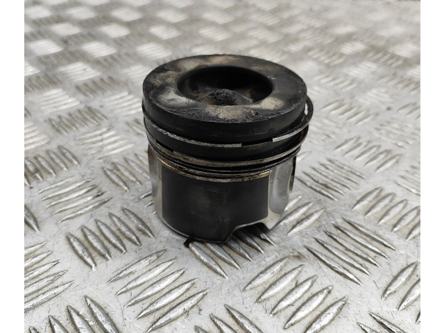 Píst 07L107065K Audi A6 S6 C6 4F CDYA