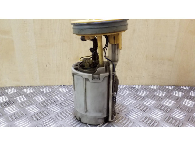 Насос топлива (в топливном баке)