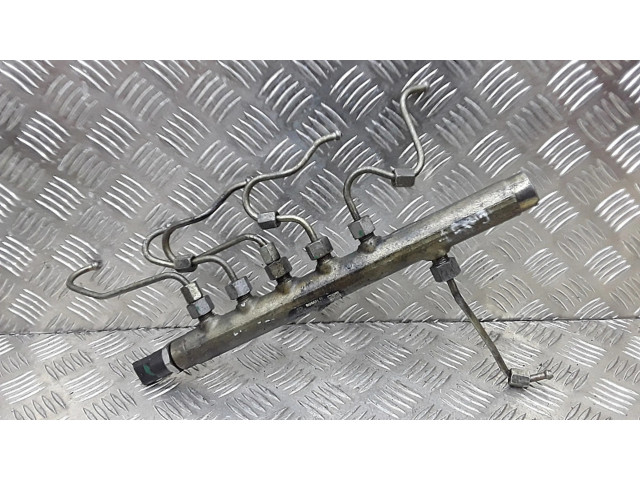 Топливная рампа Alfa Romeo 166