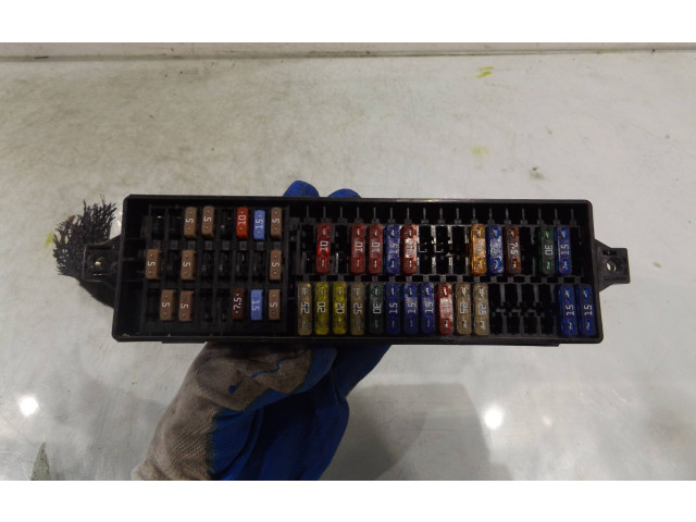 Блок предохранителей Skoda Fabia Mk2 (5J)