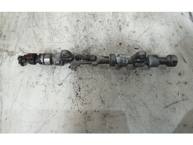 Топливная рампа 55573331 Vauxhall Astra J