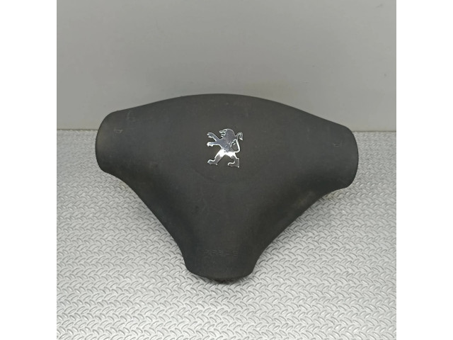 Подушка безопасности водителя E8BT5024431   Peugeot 107