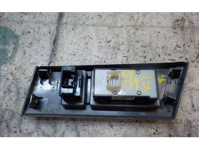 Блок управления BDB466170B Mazda 3 II