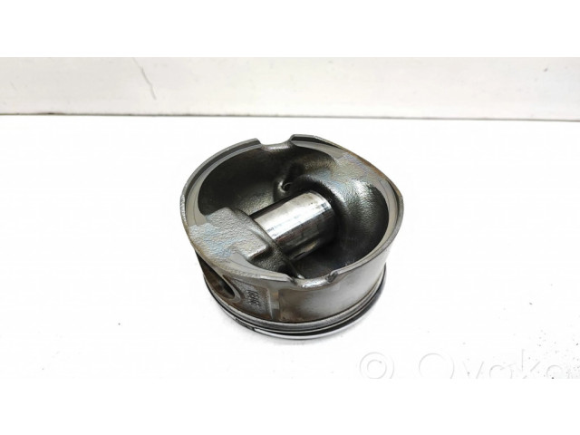 Píst 0840C BMW 5 E60 E61 pro naftový motor 2.0 M47D20