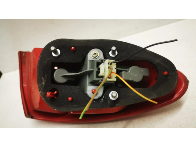 Задний фонарь правый 46556347 Alfa Romeo 147