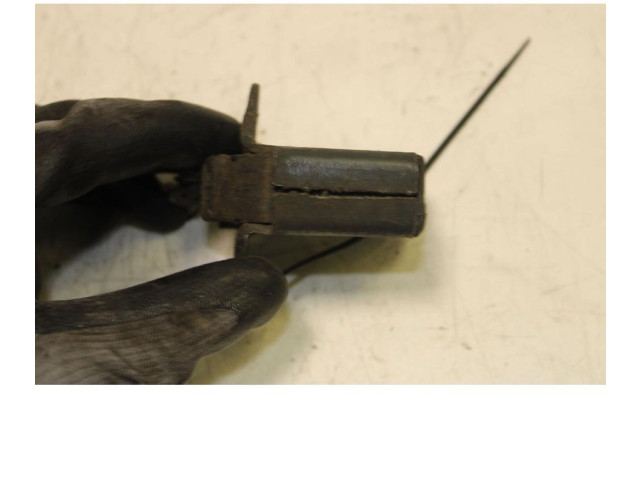 Zámek zadních dveří NONRILEVATO Fiat Doblo 2006