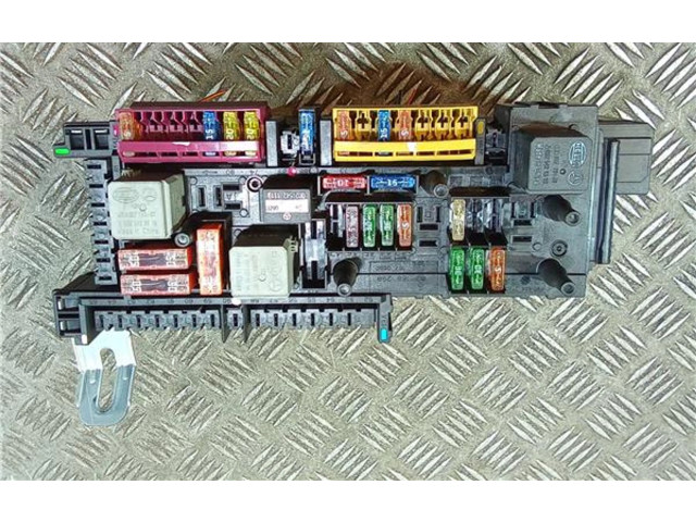 Pojistková skříňka 2129009522, 2129009522 Mercedes-Benz E AMG W212 2014