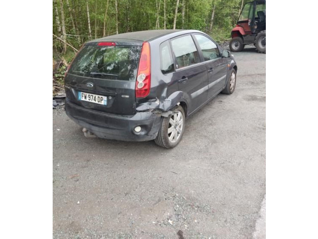 Радио/ проигрыватель CD/DVD / навигация Ford Fiesta  2006 - 2008 года 1927597      