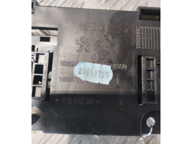 Блок комфорта Peugeot 2008 I