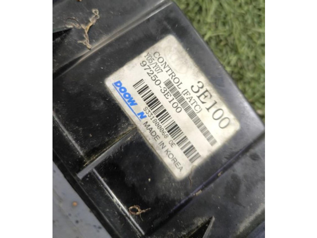 Блок управления климат-контролем 97250-3E100 KIA Sorento