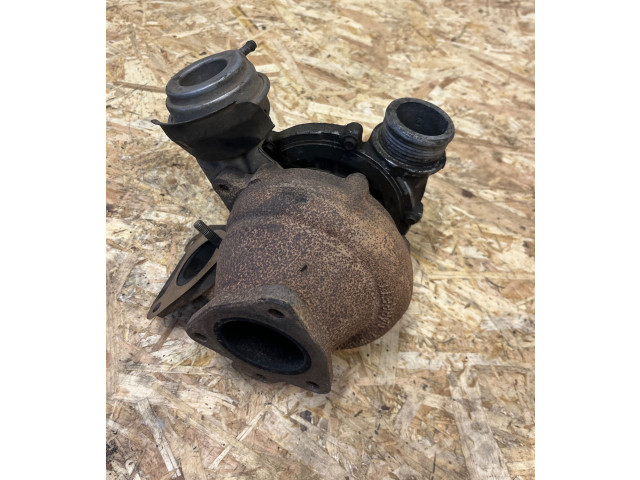 Turbodmychadlo Турбина Volvo XC70 D5244T