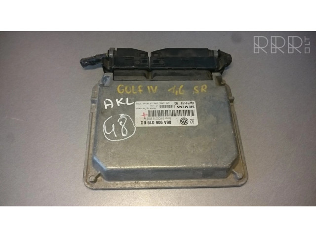 Řídící jednotka 06A906019BQ, 5WP444803 Volkswagen Golf IV 1999