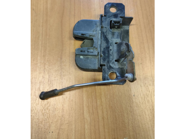 Zámek zadních dveří 2K0827505C, 2K0827505C Volkswagen Caddy 2006