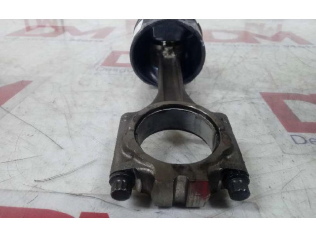  Поршень с шатуном    Volvo XC90  