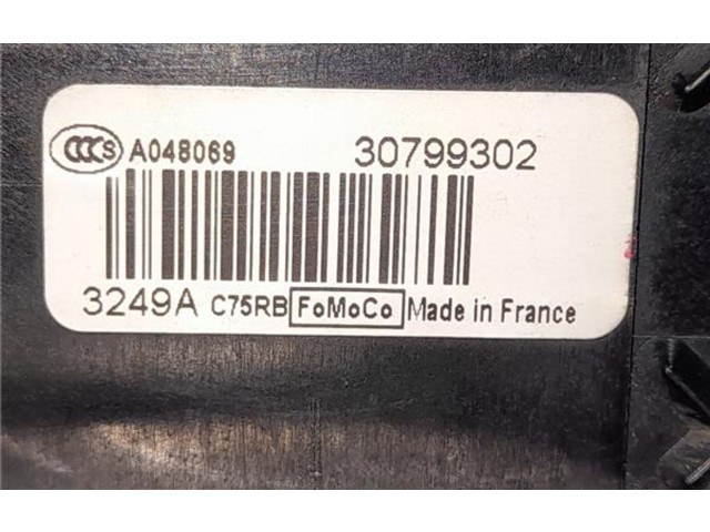 Блок предохранителей 30799302 Volvo XC60