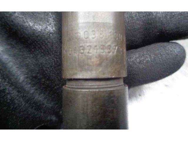 Форсунка 038130201G, 0432193733    Skoda Octavia Mk1 (1U)  AGR 