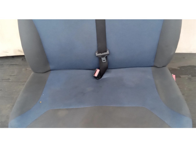 Переднее двухместное сиденье