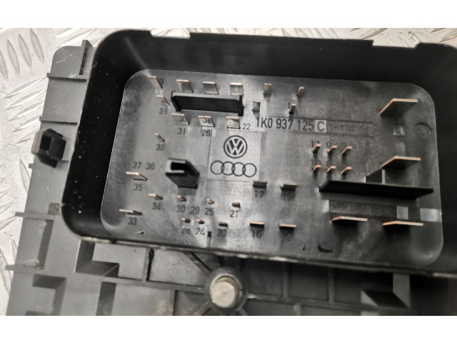 Pojistková skříňka 1K0937804G, 1K0937820B Volkswagen Caddy 2009