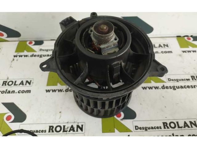 Вентилятор печки       Ford Connect