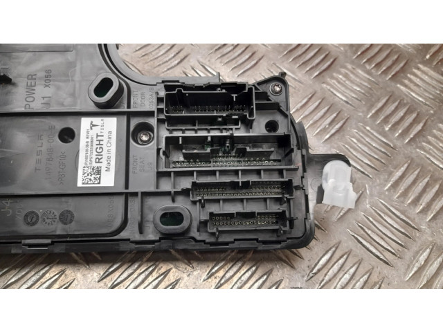 Блок предохранителей 165765030B Tesla Model Y