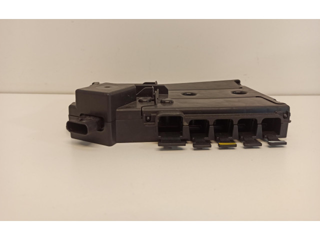 Pojistková skříňka A2055402750 Mercedes-Benz C W205 2018