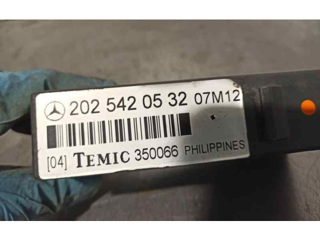 Pojistková skříňka 2025420532, 350066 Mercedes-Benz C W202 1994