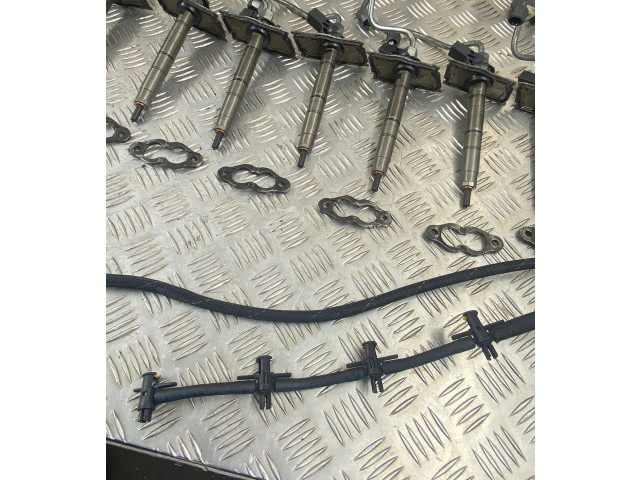 Vstřikovač 057130755AC, 057130277AM Audi A8 S8 D4 4H CDSB