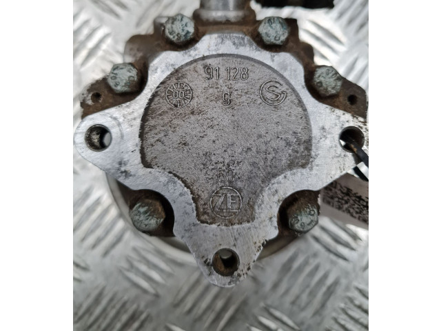 Насос усилителя руля    Audi A6 S6 C5 4B