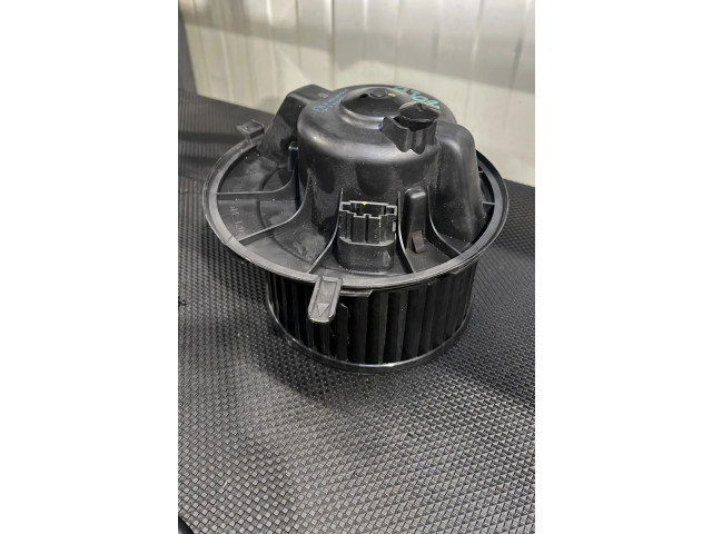 Вентилятор печки    1K1819015E   Volkswagen Touran I