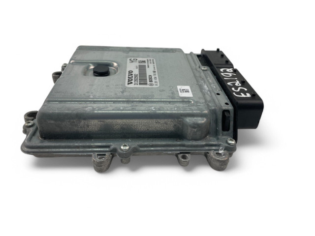 Блок управления двигателем Блок управления 31392982, 0281030782   Volvo V70
