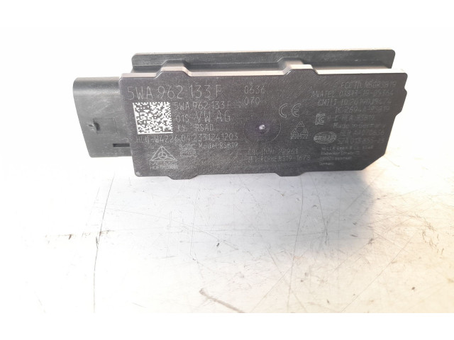 Блок управления 5WA962133F Skoda Octavia Mk4