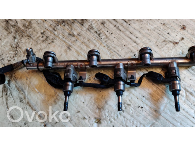 Топливная рампа 12629929, 12634126 Cadillac SRX 3.6