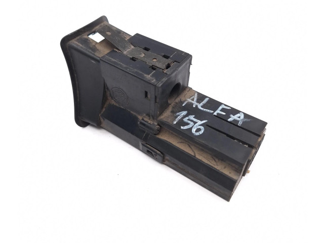 Дисплей 156047519, 503500000300 Alfa Romeo 156