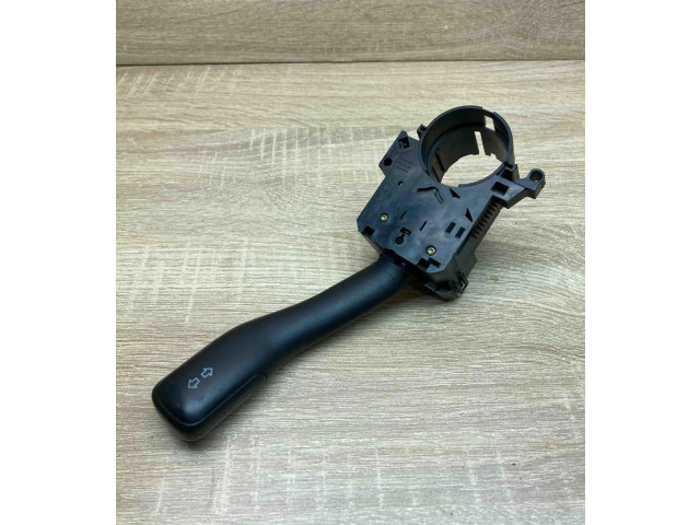 Ручка стеклоочистителей 8L0953513 Audi A6 S6 C5 4B