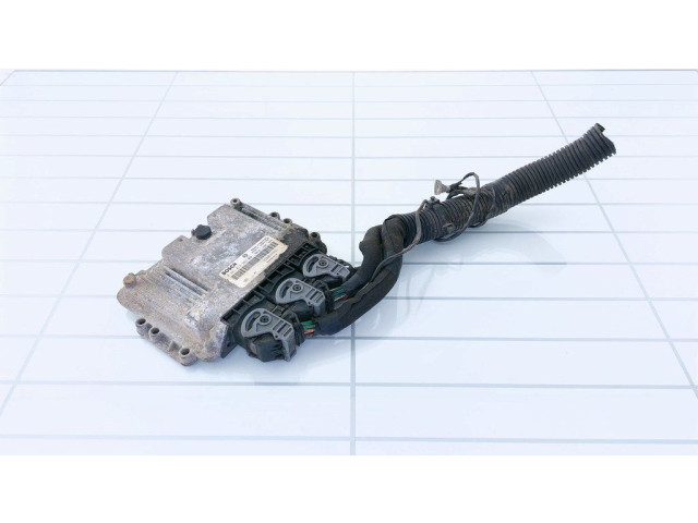 Блок управления двигателем ECU