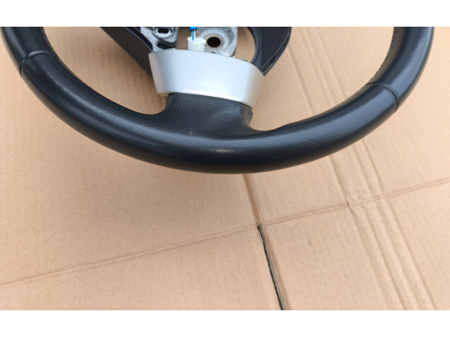 Volant Toyota Yaris 2010 305460899FKAD