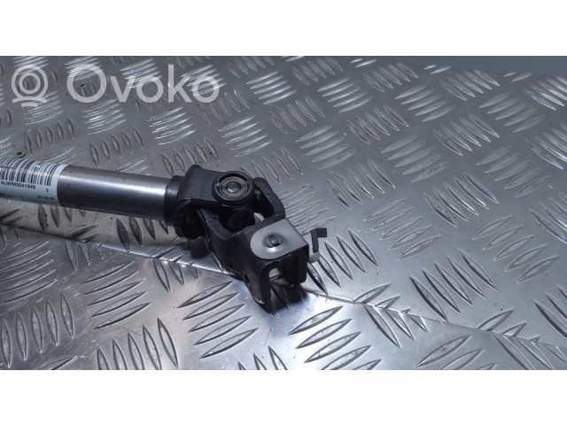 Крестовидная связь оси рулевого колеса