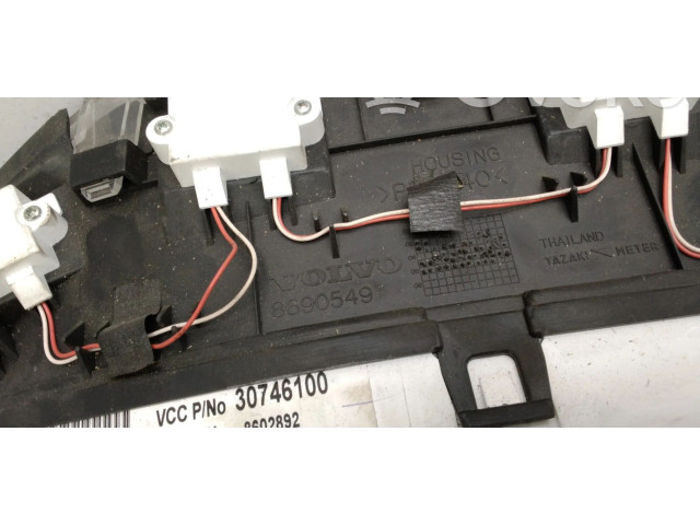 Панель приборов 30746100, 8602892 Volvo S60