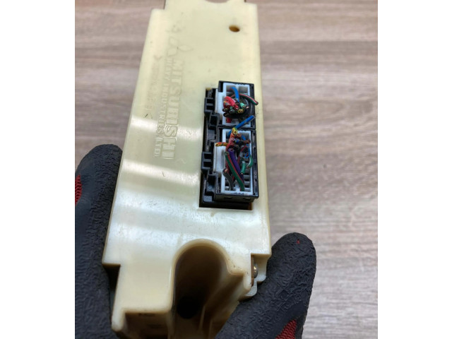 Блок управления климат-контролем MB947679, CAB502A005   Mitsubishi Carisma