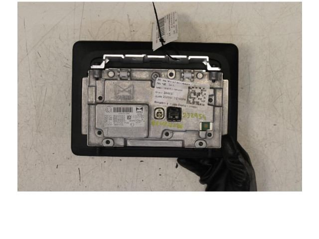 Дисплей    00522250950   Jeep Renegade