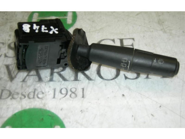 Ручка стеклоочистителей    Peugeot 306