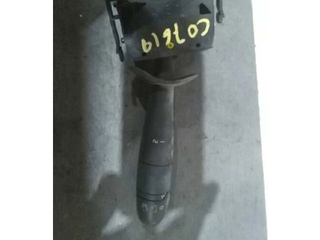 Ручка стеклоочистителей 8200070266   Renault Trafic II (X83)