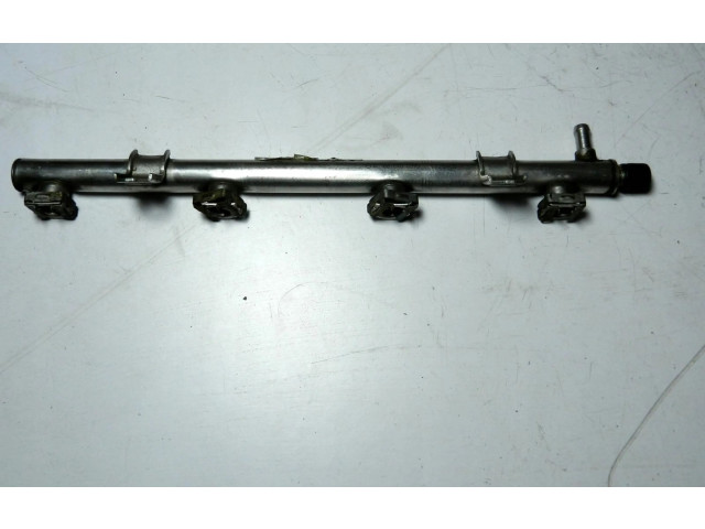 Топливная рампа A1660700395   Mercedes-Benz A W168  